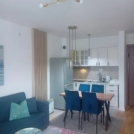 Apartament Hill Lux