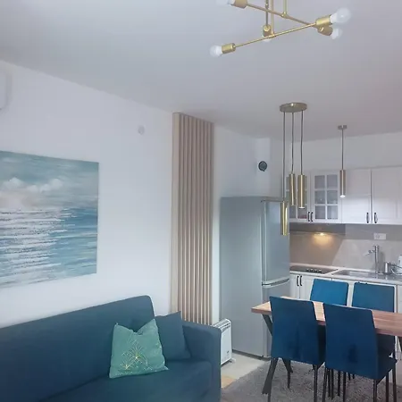 Apartament Hill Lux *