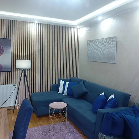 Apartament Hill Lux *