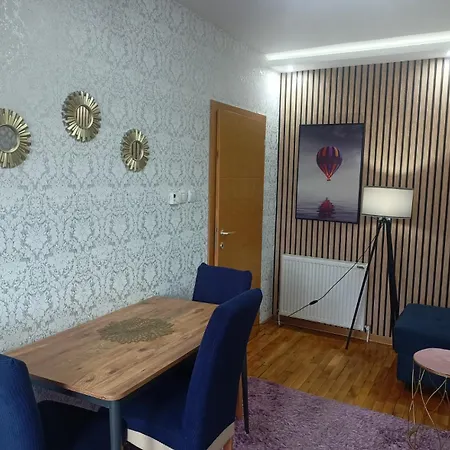 Hill Lux Apartament *