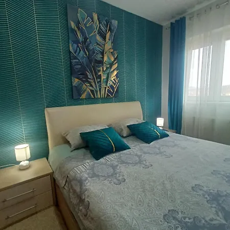 Apartament Hill Lux *